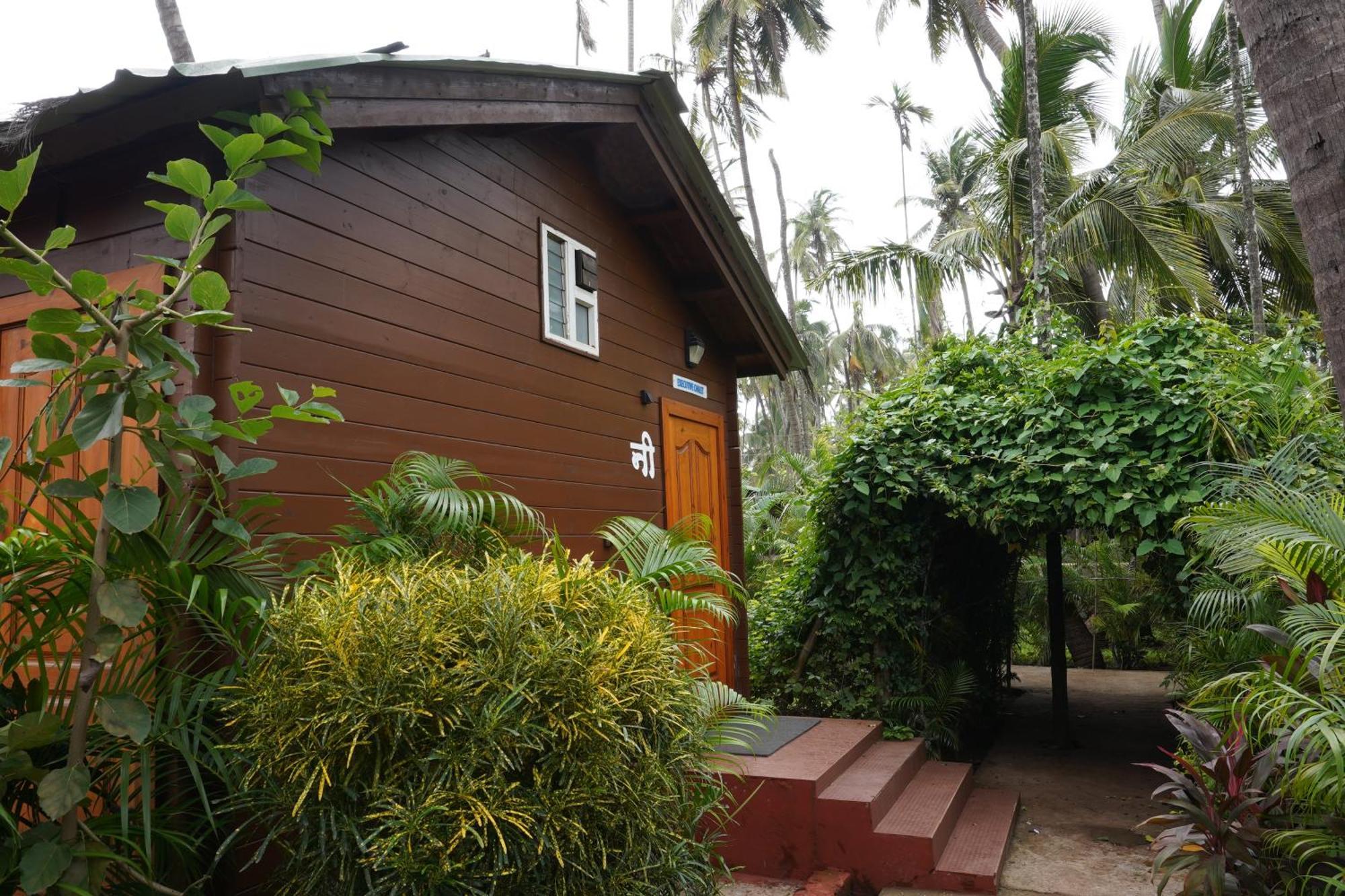 Tranquil Beach Resort Harihareshwar Exterior foto